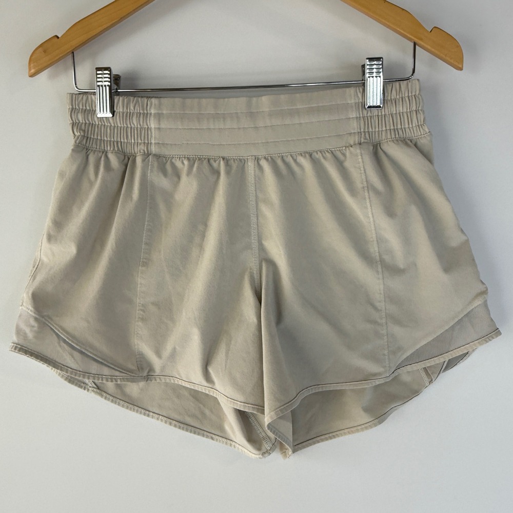 Lululemon Hotty Hot High-Rise Lined Short 4" Womens 8 Beige LW7AYXT